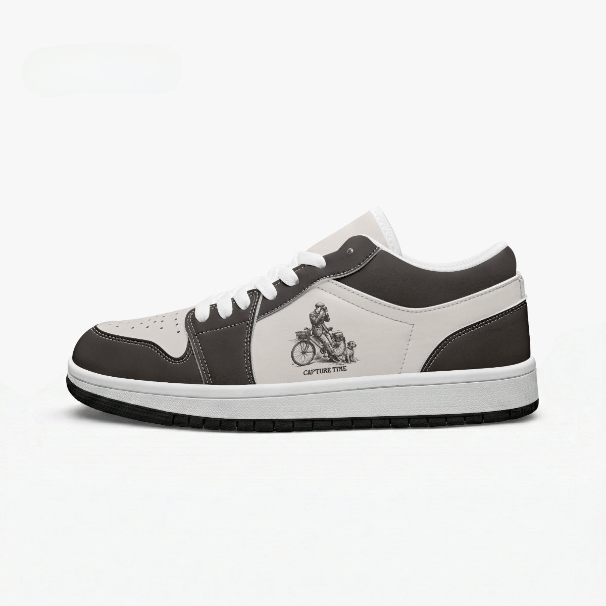 Capture Time Photographer & Dog Retro Low Leather Sneakers