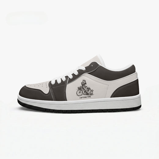 Capture Time Photographer & Dog Retro Low Leather Sneakers