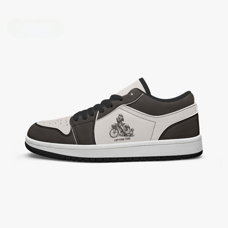 Capture Time Photographer & Dog Retro Low Leather Sneakers